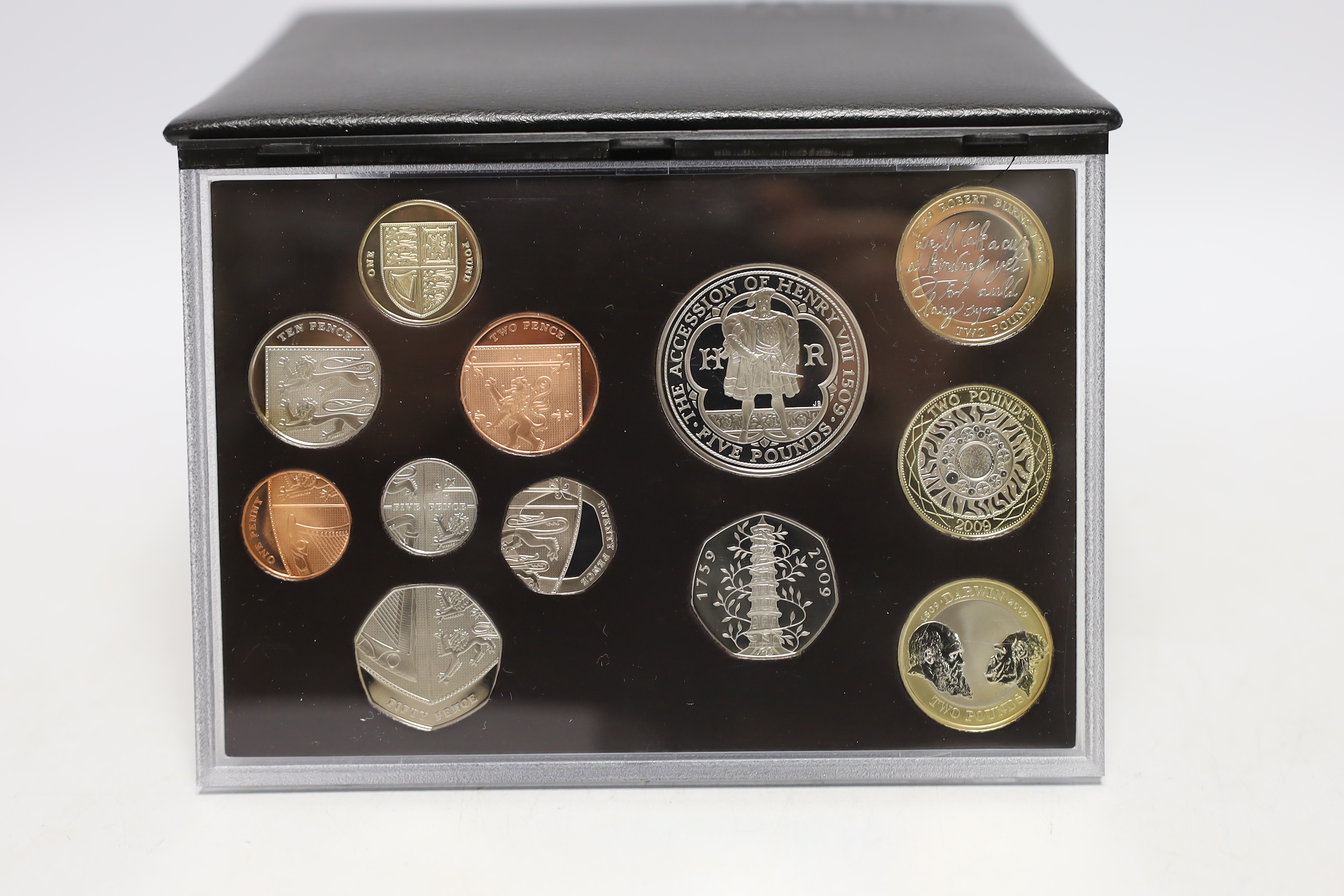 Royal Mint UK QEII proof coin year set for 2009, including the scarce Kew Gardens 50p, cased